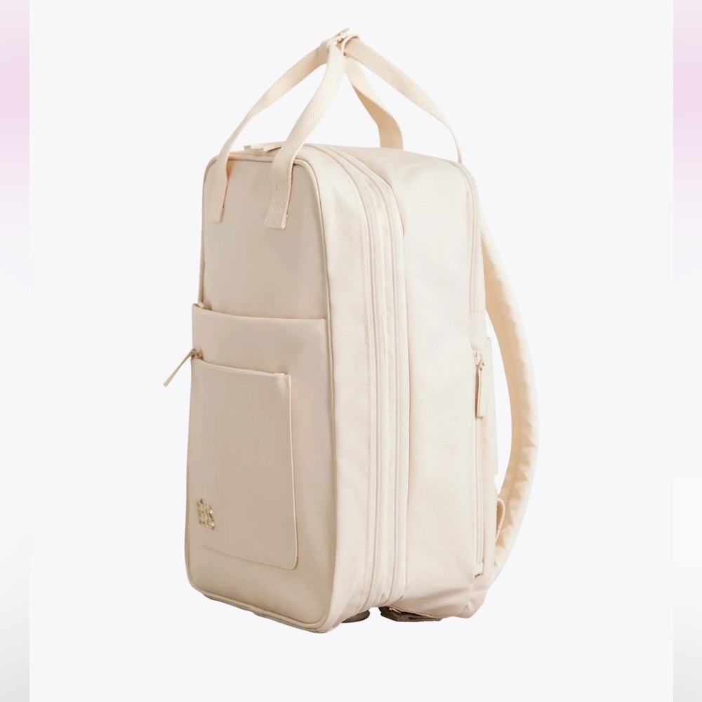 BÉIS Expandable Backpack - Picture 4 of 10